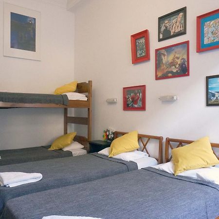 Dioskouros Hostel Athen Exterior foto